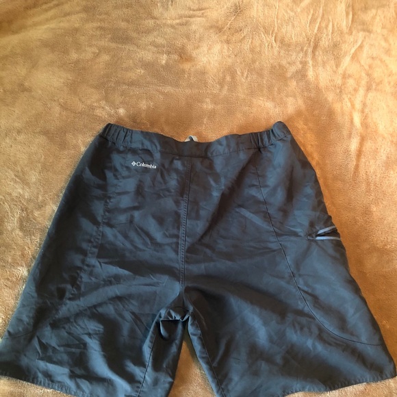 Columbia shorts - Picture 2 of 3